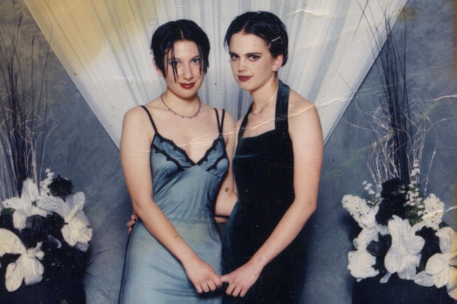 Lesbian Prom Gallery: Heartwarming Photos Of Girls Taking Girls To Prom, 1985-2015