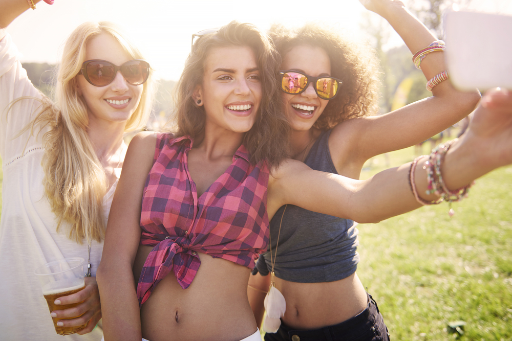 It’s A War Out There: How Queer Female Friendships Can Save Us All