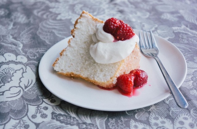 rosewater-angel-food-cake