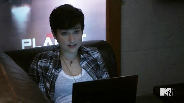 Boob(s On Your) Tube: The Lesbians on “Hannibal” and “Defiance” Made It Out Alive!