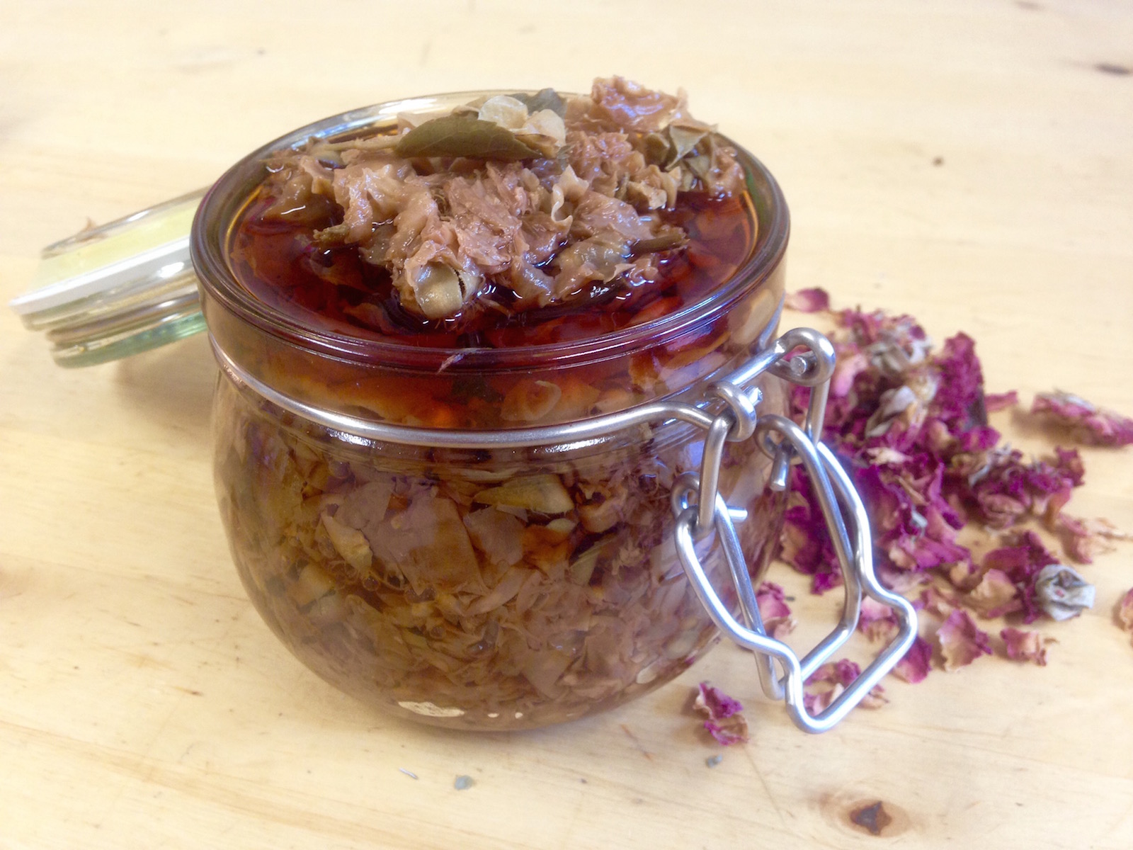 This is How We Do It: Making Herbal Tinctures