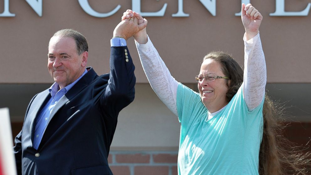 Daily Fix: Kim Davis’s BFF Mike Huckabee Says Religious Freedom “Most Important Issue of Election” and More News
