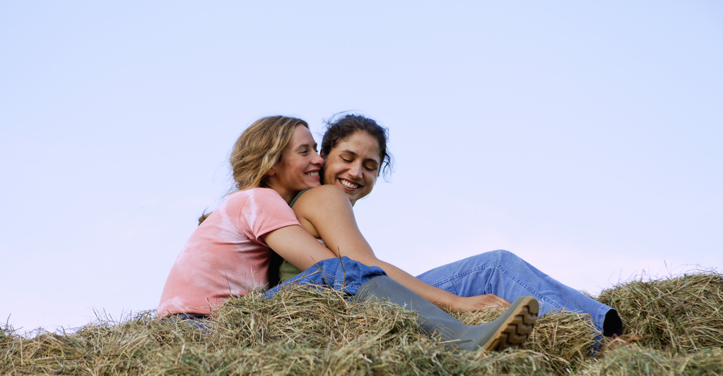 Pop Culture Fix: Ellen DeGeneres Flattered By Tabloid Gossip, Bangladesh Gets First Lesbian Cartoon Character and More Super-Important Stories
