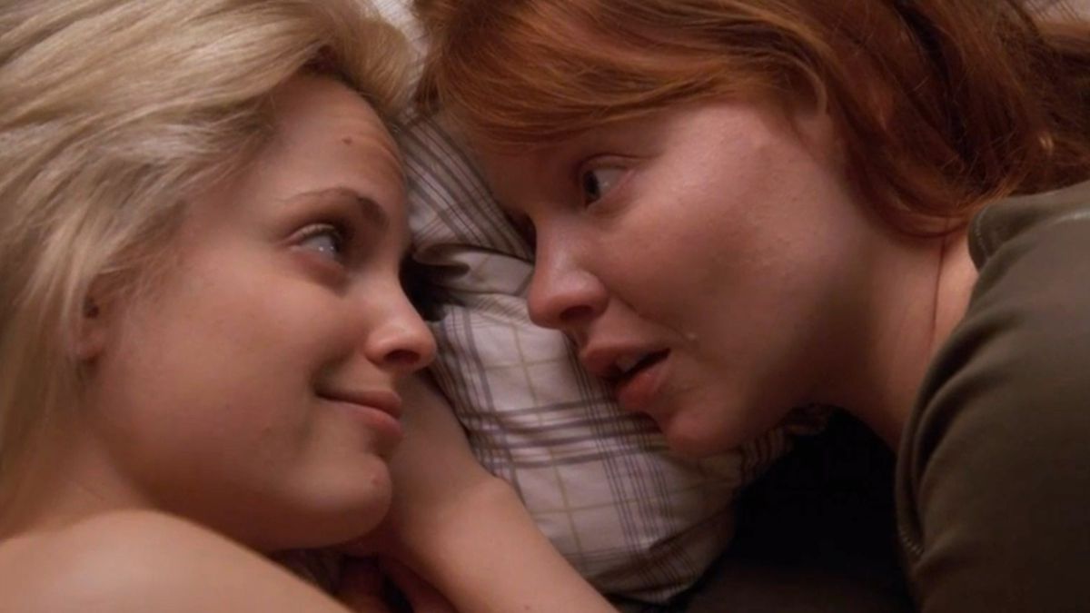 100% Of Women Attracted To Other Women, Study Says