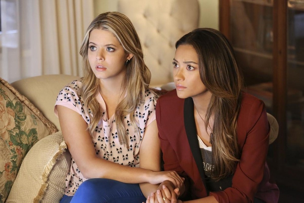 PRETTY LITTLE LIARS - "Miss Me x 100" - Its Alison's first day back at Rosewood High and Mona and her army are ready in "Miss Me x 100," the 100th episode of ABC Family's hit original series "Pretty Little Liars," premiering Tuesday, July 8th (8:00 - 9:00 PM ET/PT).