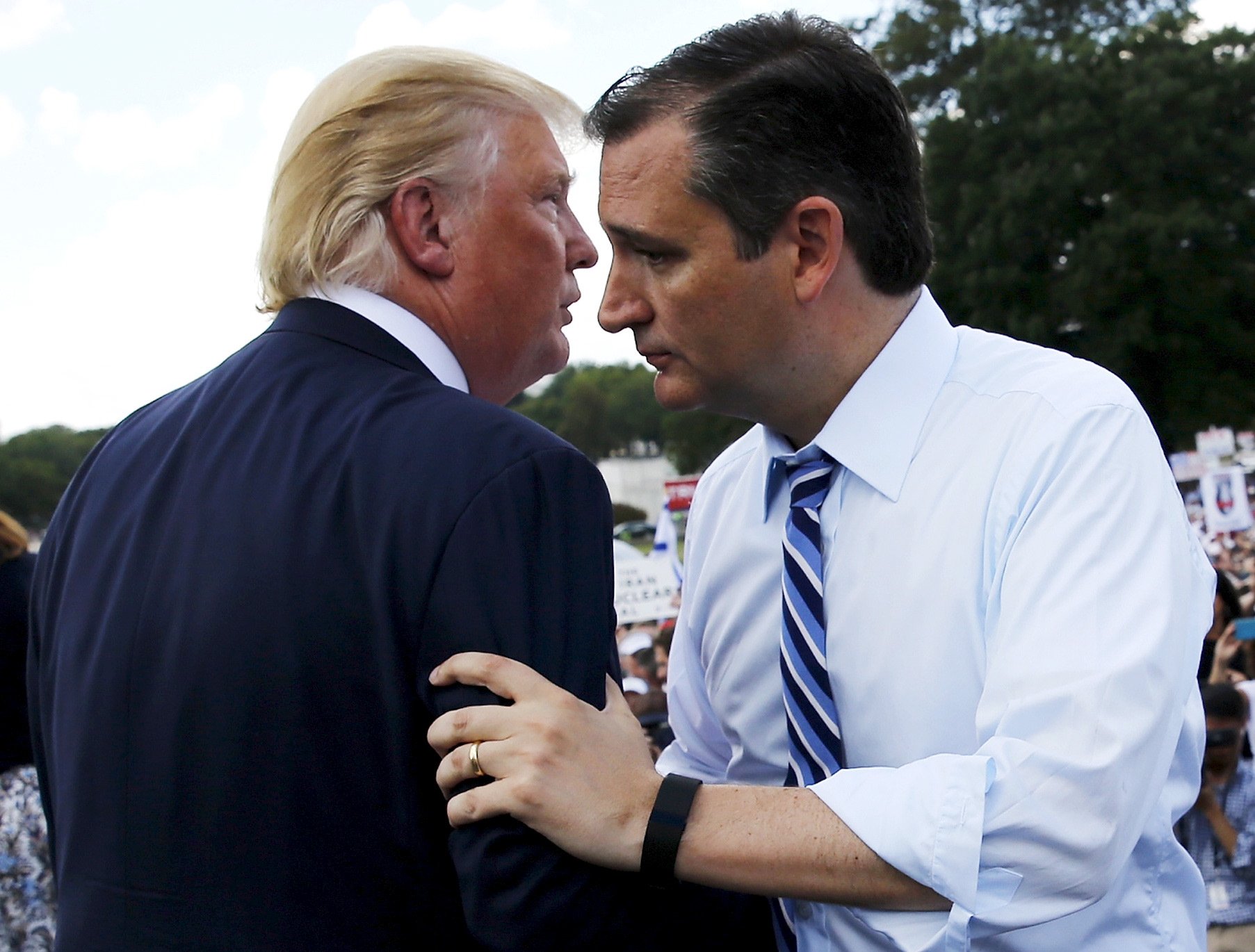Trump and Cruz Slouch Toward Bethlehem and Iowa Caucus After Latest GOP Debate