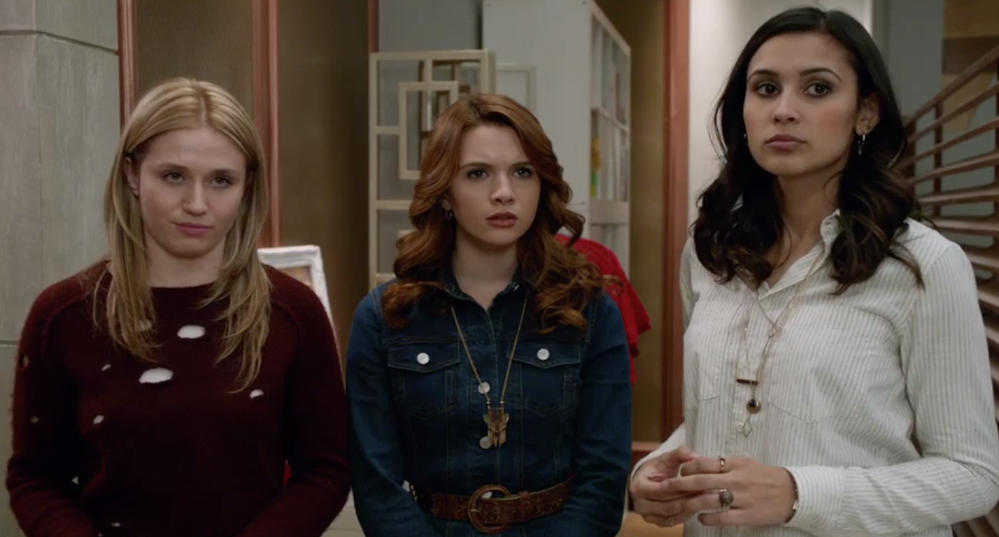 Faking It Episode 307: What Dreams Of Fake Lesbianism May Come