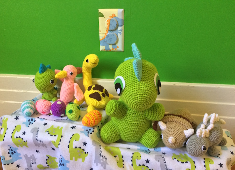 Countdown to Baby T. Rex: “Mommy” Feelings and Dinosaur Mobiles (25 Weeks)