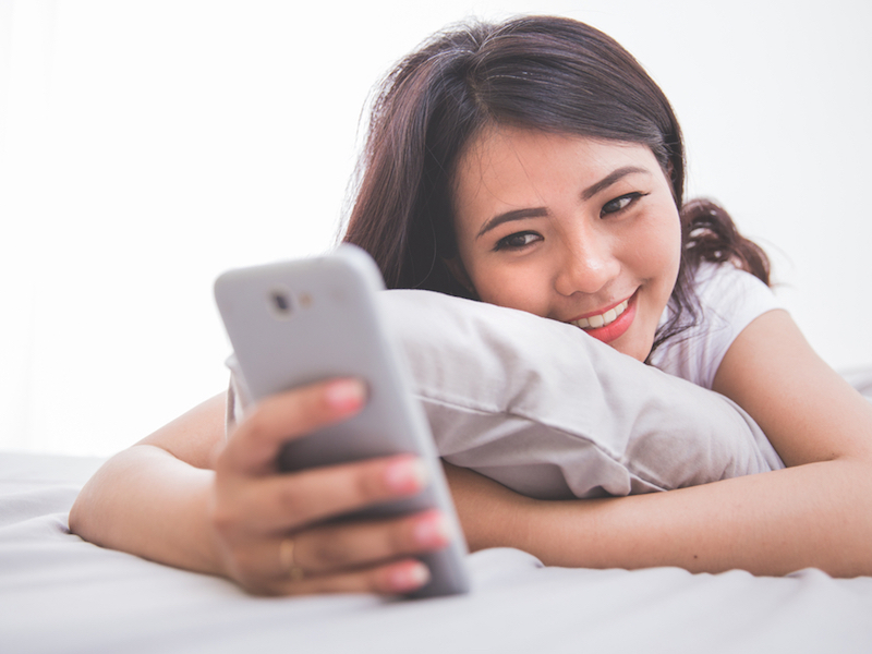10 Tips For Texting About Sex (and Having the Kind You Want)