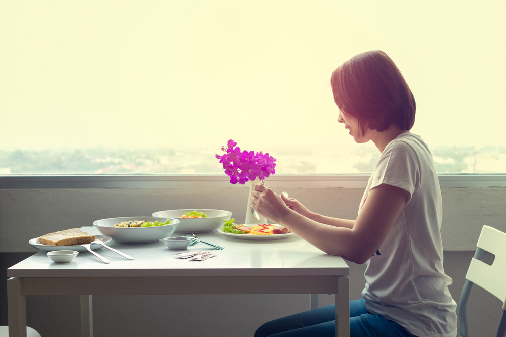 How To Be Alone on Thanksgiving