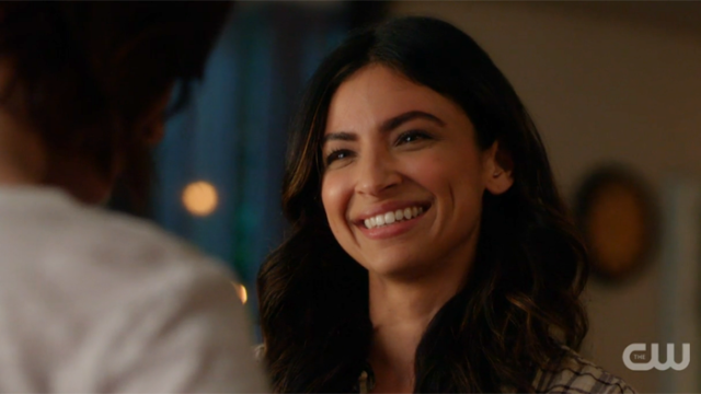 Maggie laughs about Supergirl/Kara with Alex