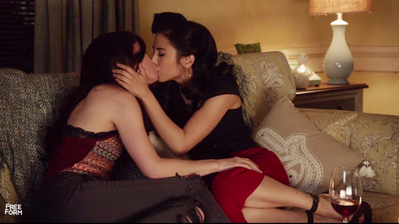 Boob(s On Your) Tube: “Stitchers” Isn’t Giving Up on Camille And Amanda
