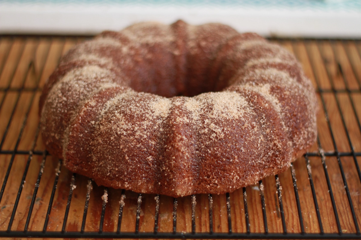 Femme Brûlée: Vegan Apple Cider Cake