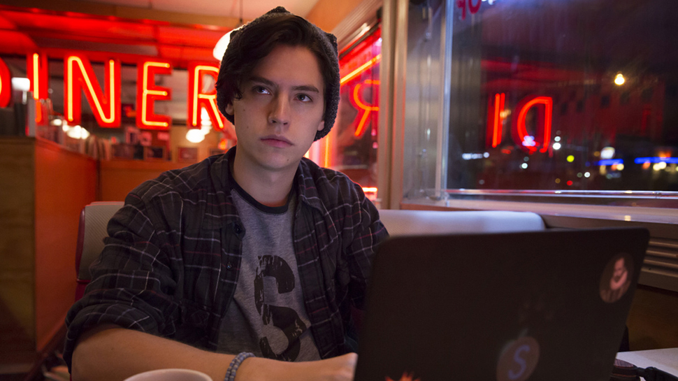 Style Thief: How to Dress Like Riverdale’s Jughead Jones