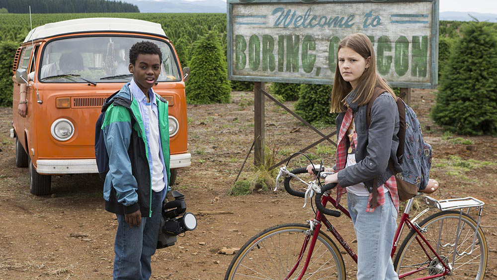 Everything Sucks! Is a Bangin’ TV Show With a Sweet Lesbian Lead