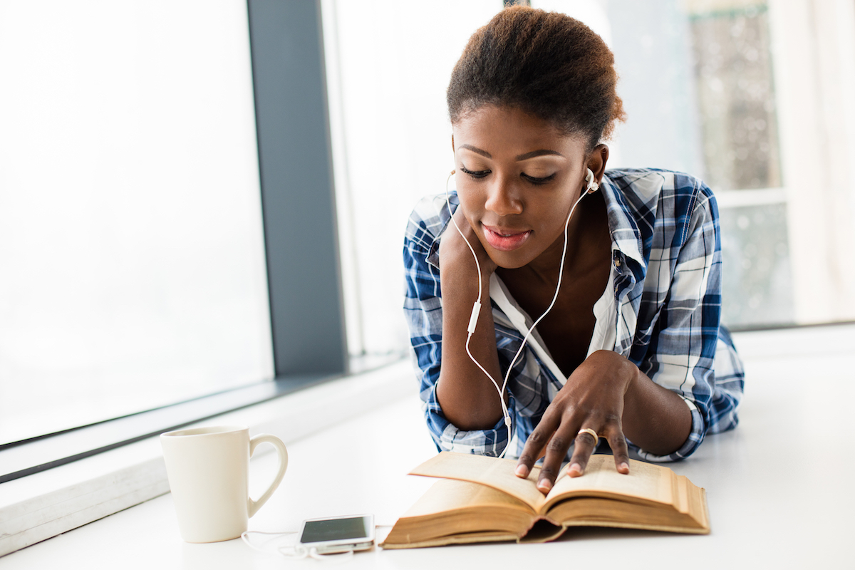 Lez Liberty Lit: Reading on an Empty Stomach