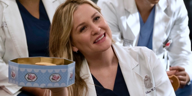 Boob(s On Your) Tube: Arizona Still Loves Callie, Pass It On