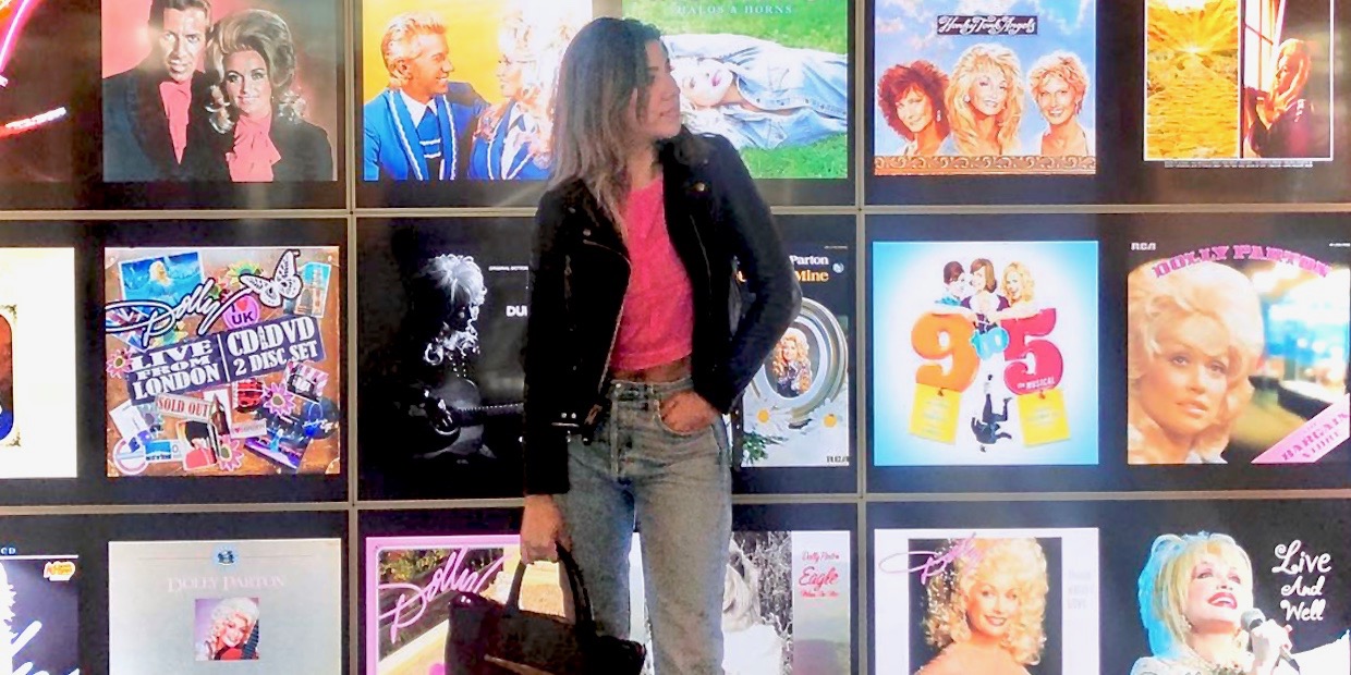 No Filter: Stephanie Beatriz is Fine and Dandy at the Dolly Parton Museum