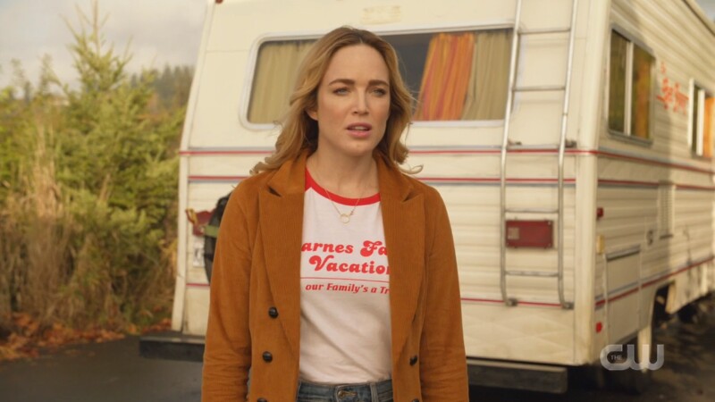 Sara is wearing a Barnes Family Vacation shirt under a corduroy blazer coat thing and it looks amazingly 70s