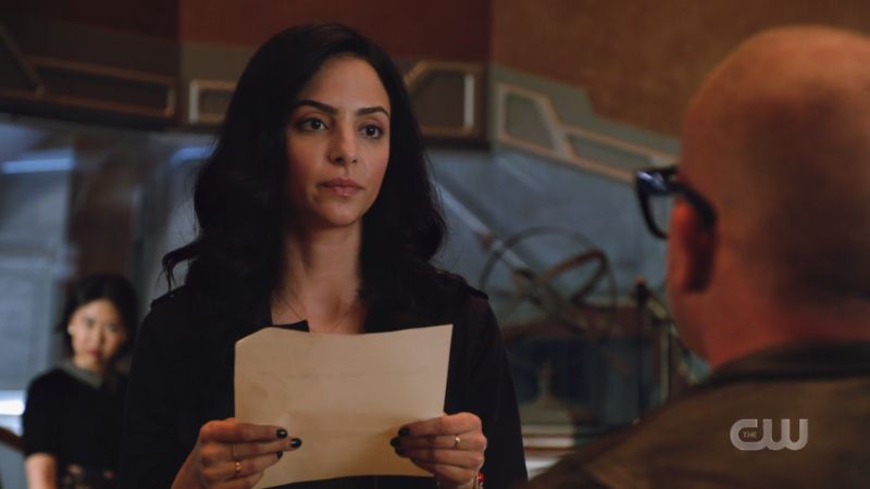 Zari looks at Mick like "absolutely not"