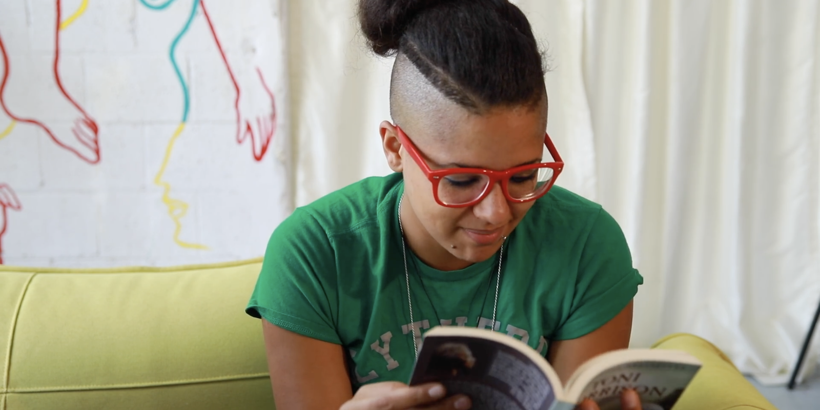 FRIDAY OPEN THREAD: Let’s Make a Queer Summer Reading List!