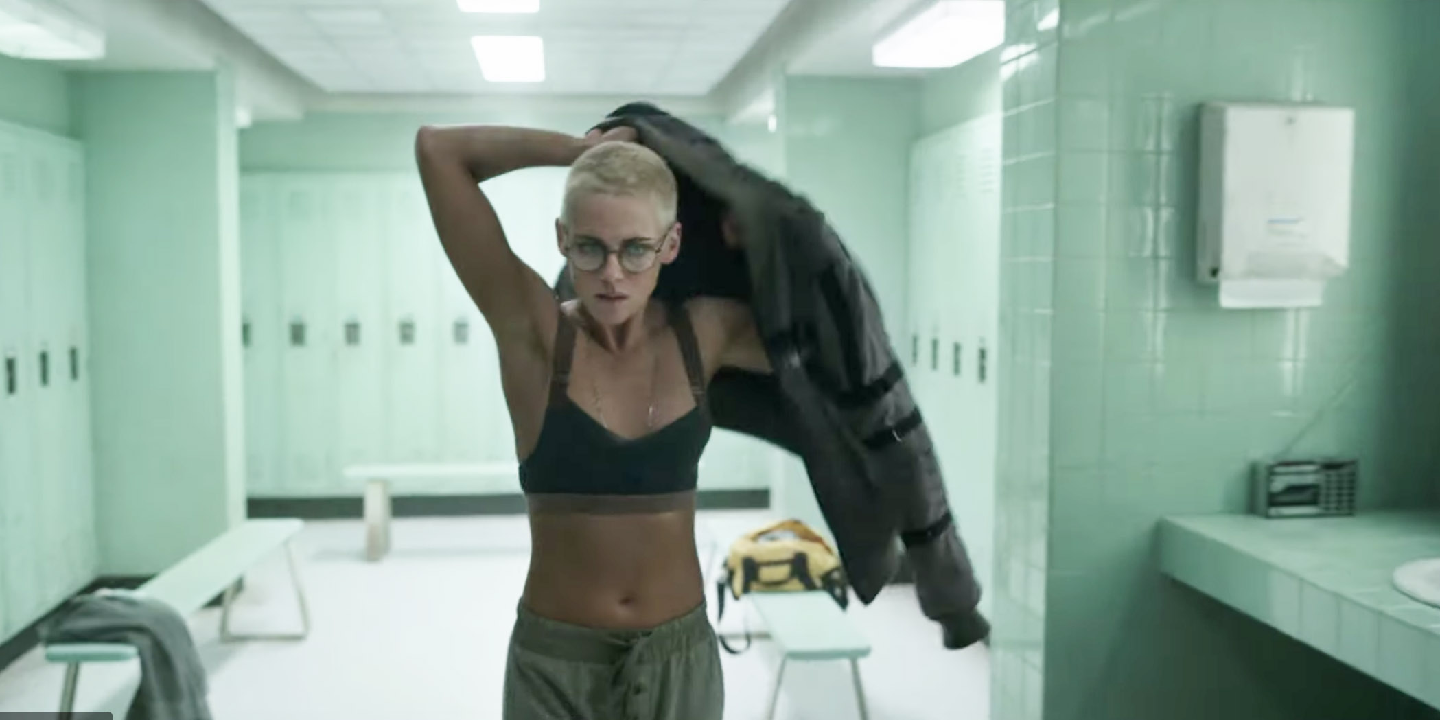 Pop Culture Fix: Kristen Stewart Still Looks Gay as Heck in This New Terrifying Ocean Monster Movie