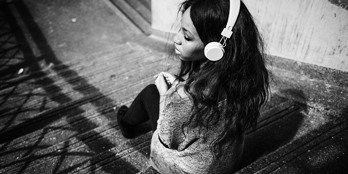 Why Is It So Damn Hard to Build a Good Lesbian Breakup Playlist?