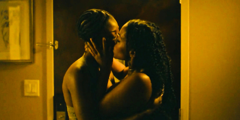 Boobs On Your Tube: Anissa Pierce is Having Very Hot Superhero Sex on “Black Lightning”