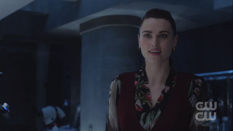 lena makes crazy eyes while she philosophizes