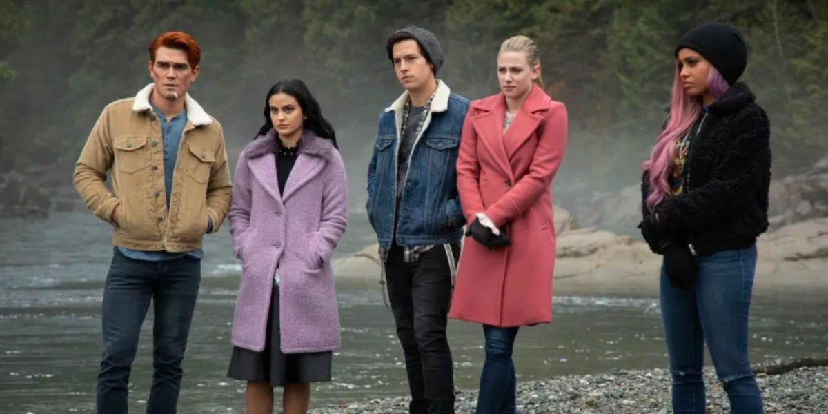“Riverdale” 409 Recap: Cast Lili Reinhart in a Horror Movie, You Cowards