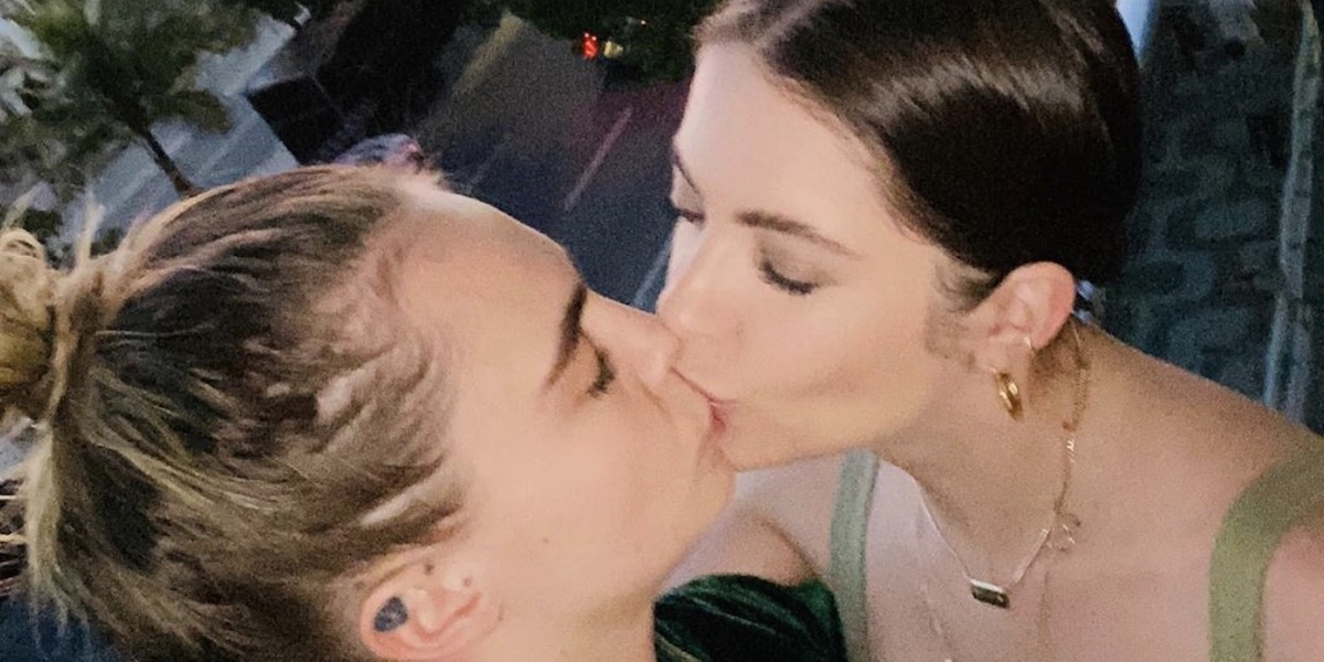 No Filter: Valentine’s Day Inspires Cara Delevingne and Ashley Benson To Attempt Kissing Selfie