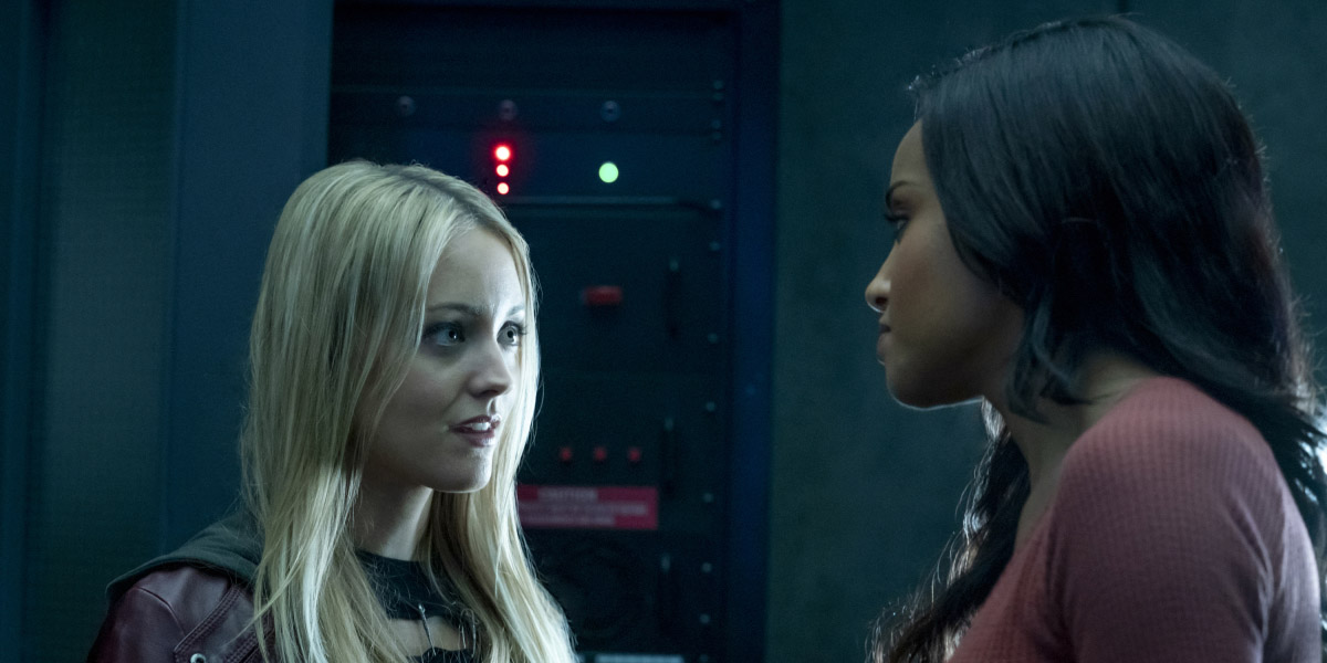 Batwoman’s Queer Love Triangle Gets Even Better in an Episode Infused With Hope