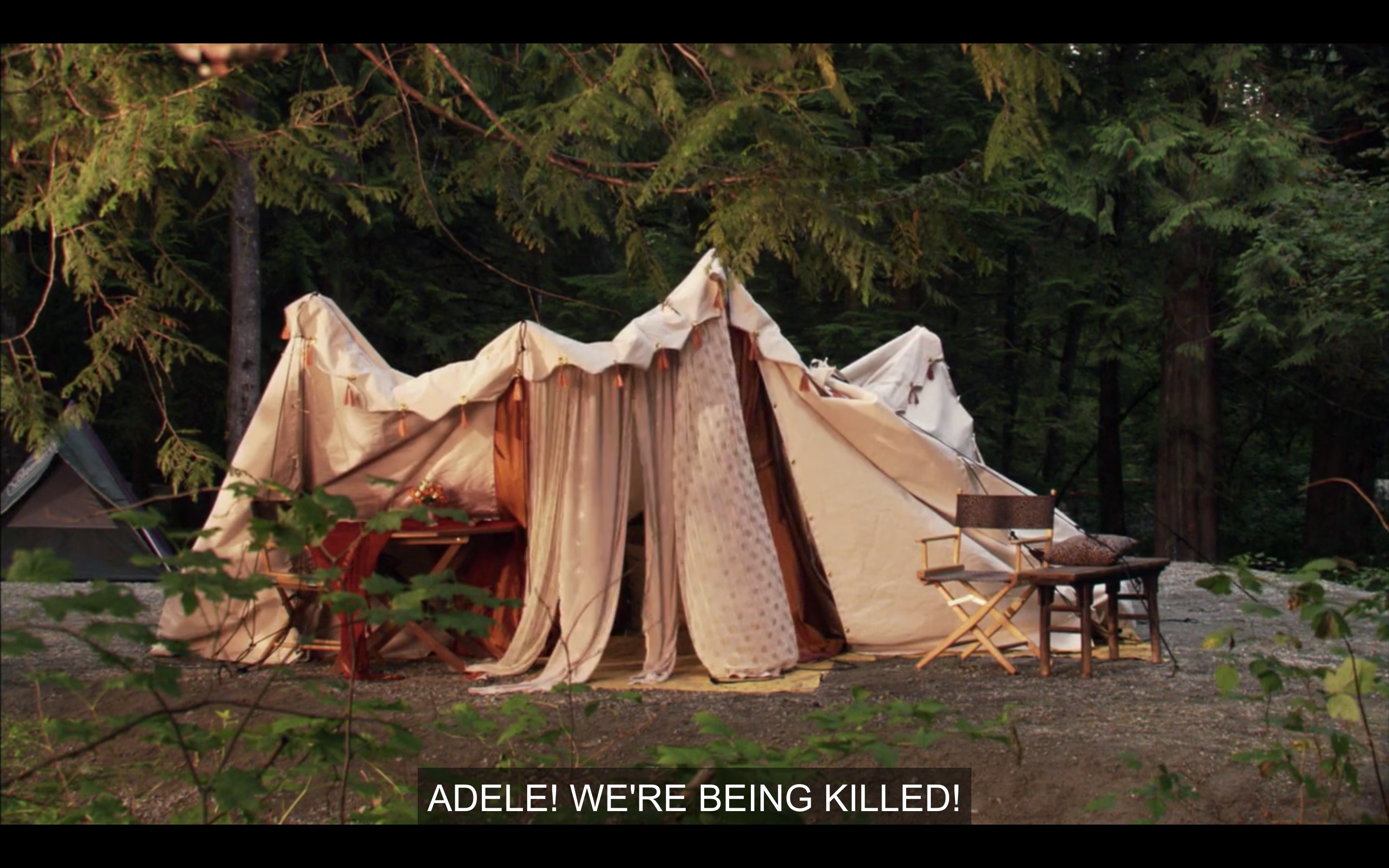 Jenny's fancy tent collapsing while her and Niki are inside it