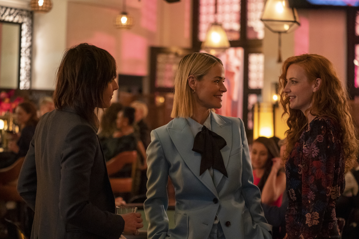207 - Light (L-R): Katherine Moennig as Shane, Leisha Hailey as Alice and Stephanie Allynne as Natalie in THE L WORD: GENERATION Q “Light”. Photo Credit: Liz Morris/SHOWTIME.