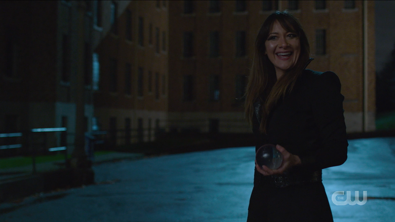 Supergirl 611 recap: Nyxly grins wickedly