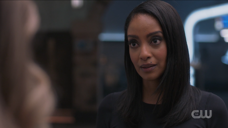 Kelly tries to softly tell Kara to get over herself