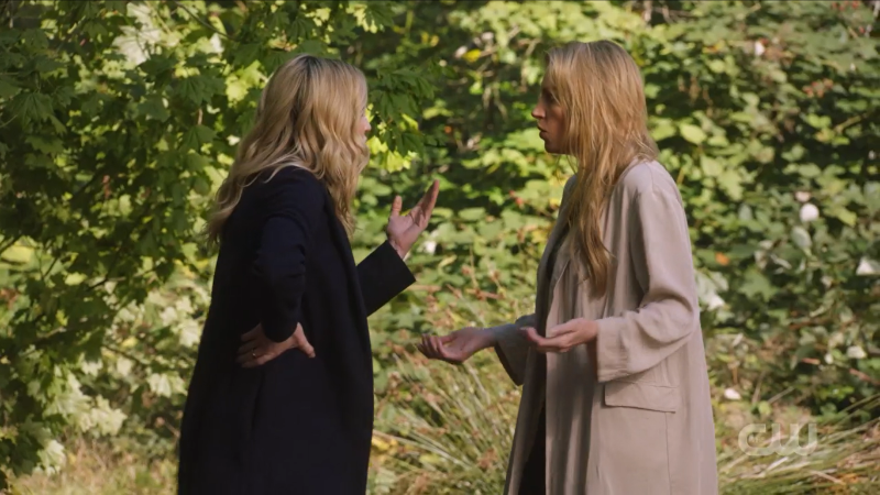 Ava and Sara fight