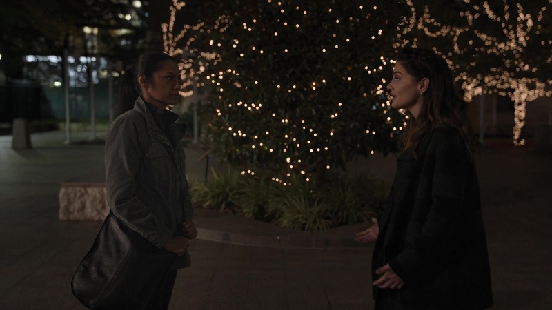 Lauren and Leyla fight in front of the hospital about Bloom having bought Leyla a spot in the residency program.