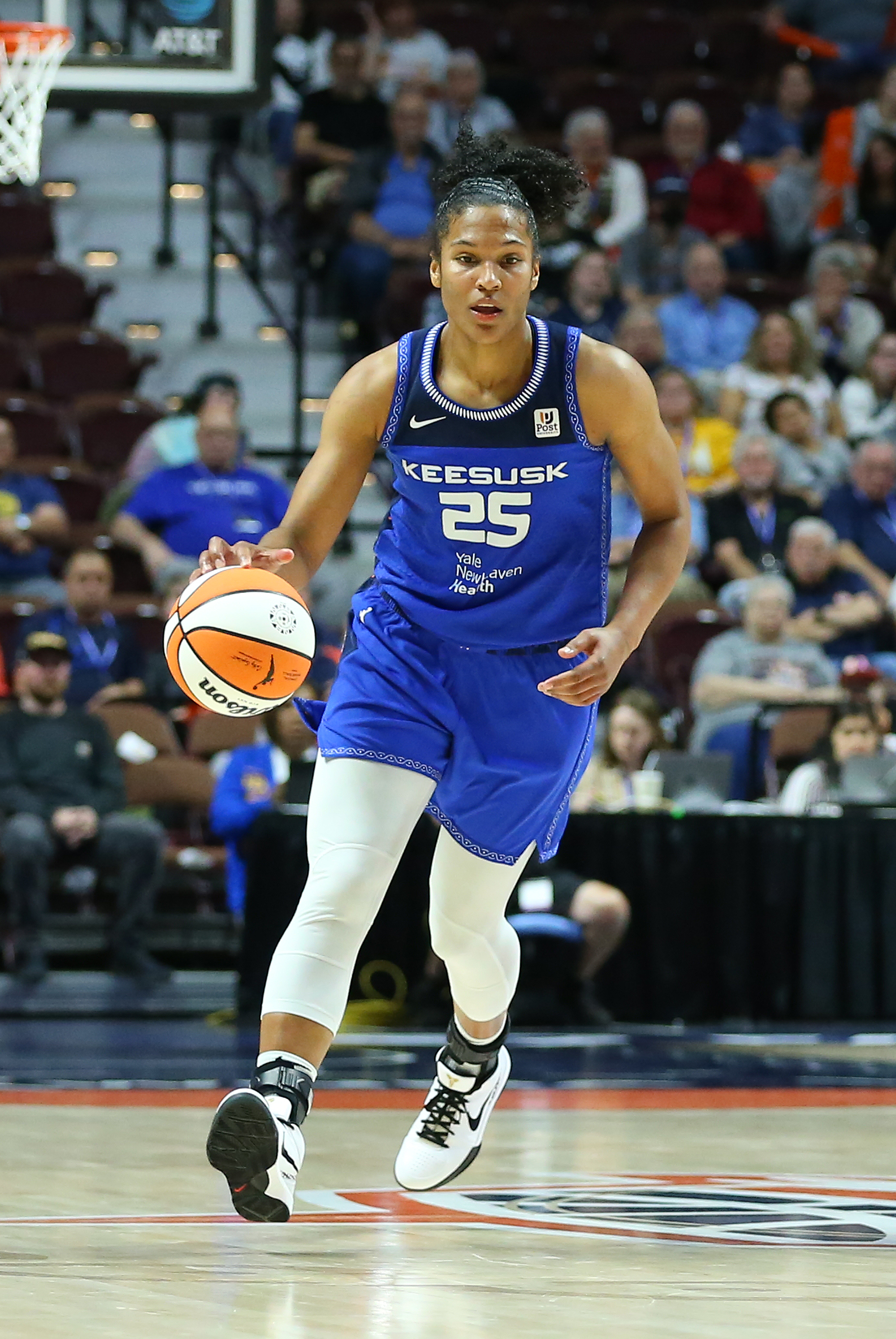 UNCASVILLE, CT - JUNE 15: Connecticut Sun forward Alyssa Thomas (25) in action during a WNBA game between Atlanta Dream and Connecticut Sun on June 15, 2023, at Mohegan Sun Arena in Uncasville, CT. (Photo by M. Anthony Nesmith/Icon Sportswire via Getty Images)