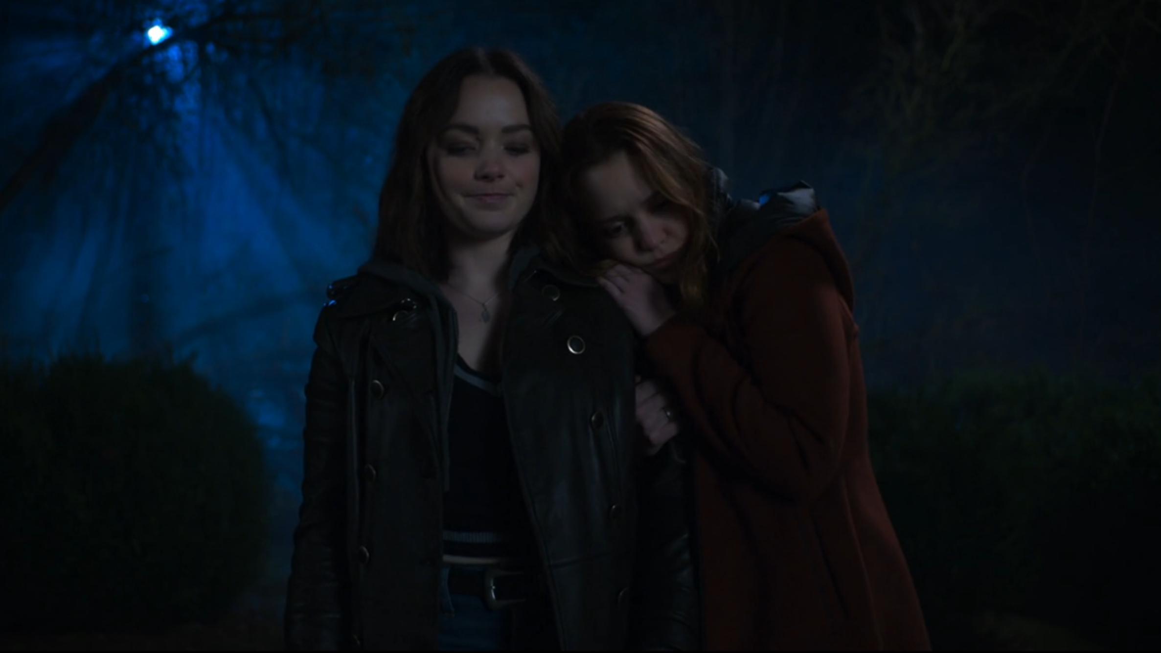 Tally rests her head on Scylla's shoulder