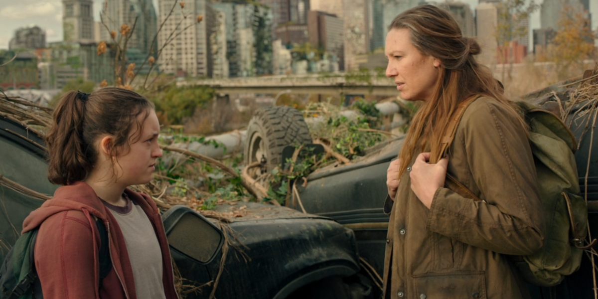 The Last of Us: Ellie and Tess talk with the post-apocalyptic Boston behind them