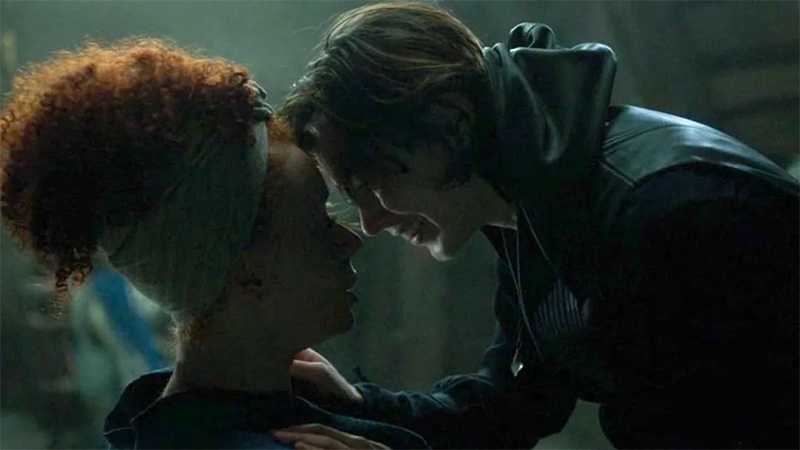 Kit and Jade kiss in Willow
