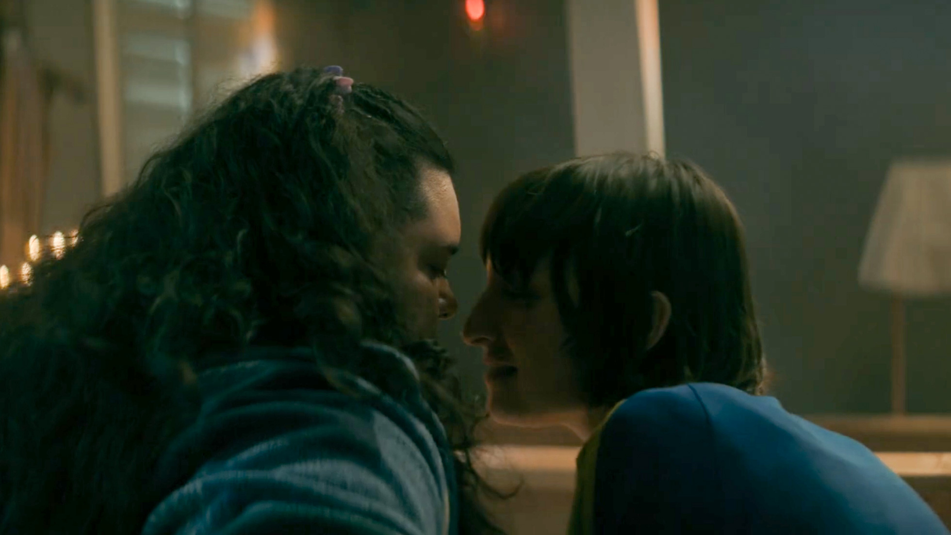 The Power: Gordy and Luanne kiss