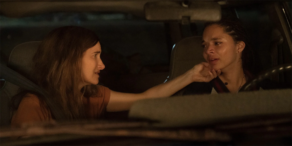 Kathryn Hahn and Tanzyn Crawford in 