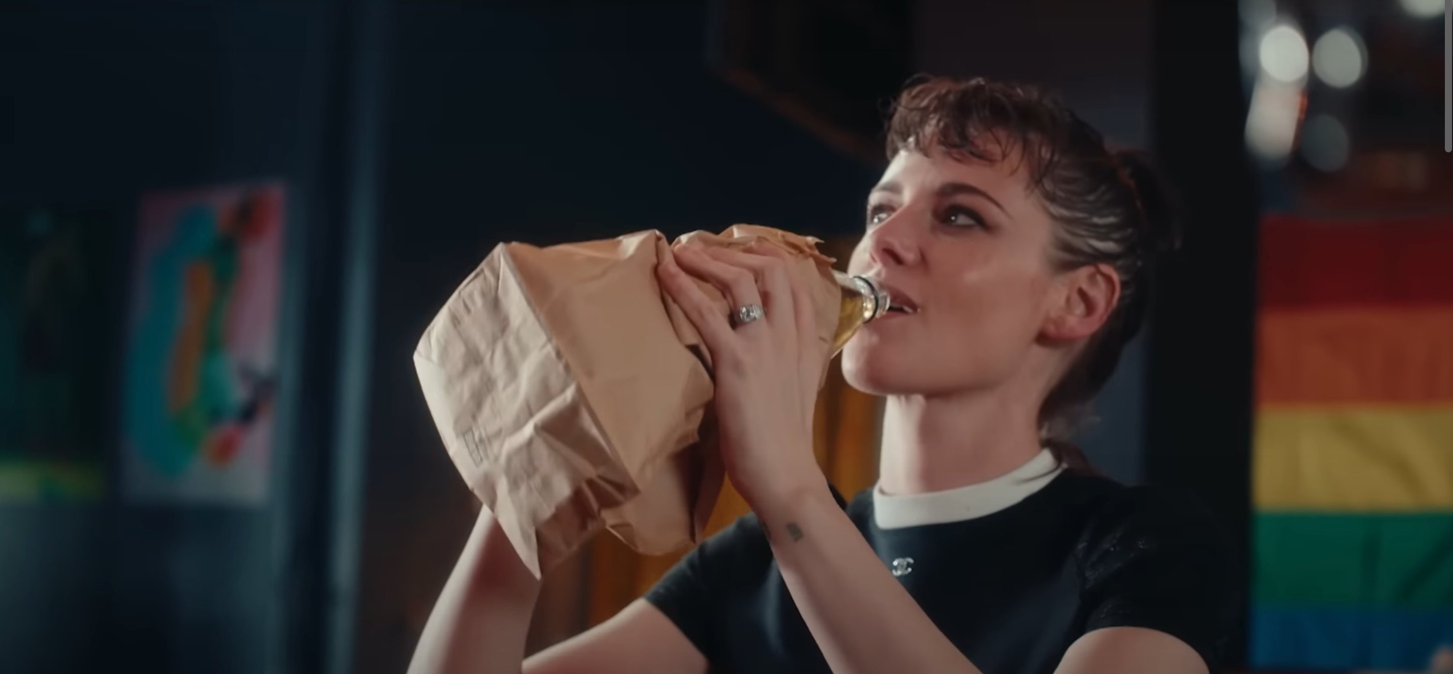 Kristen Stewart drinking from a 40 in a bag