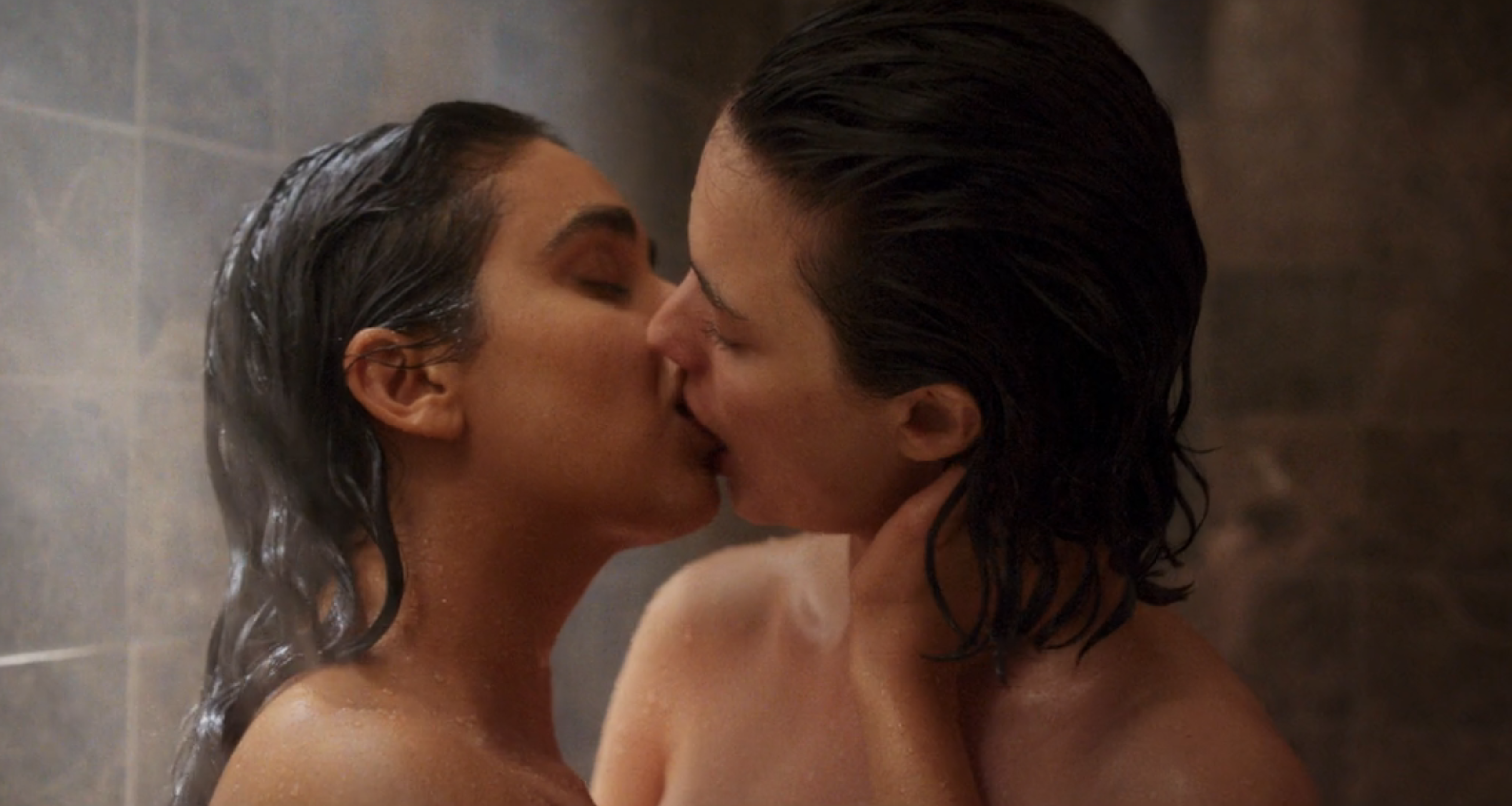 Marian and Jamie kissing in Drive-Away Dolls
