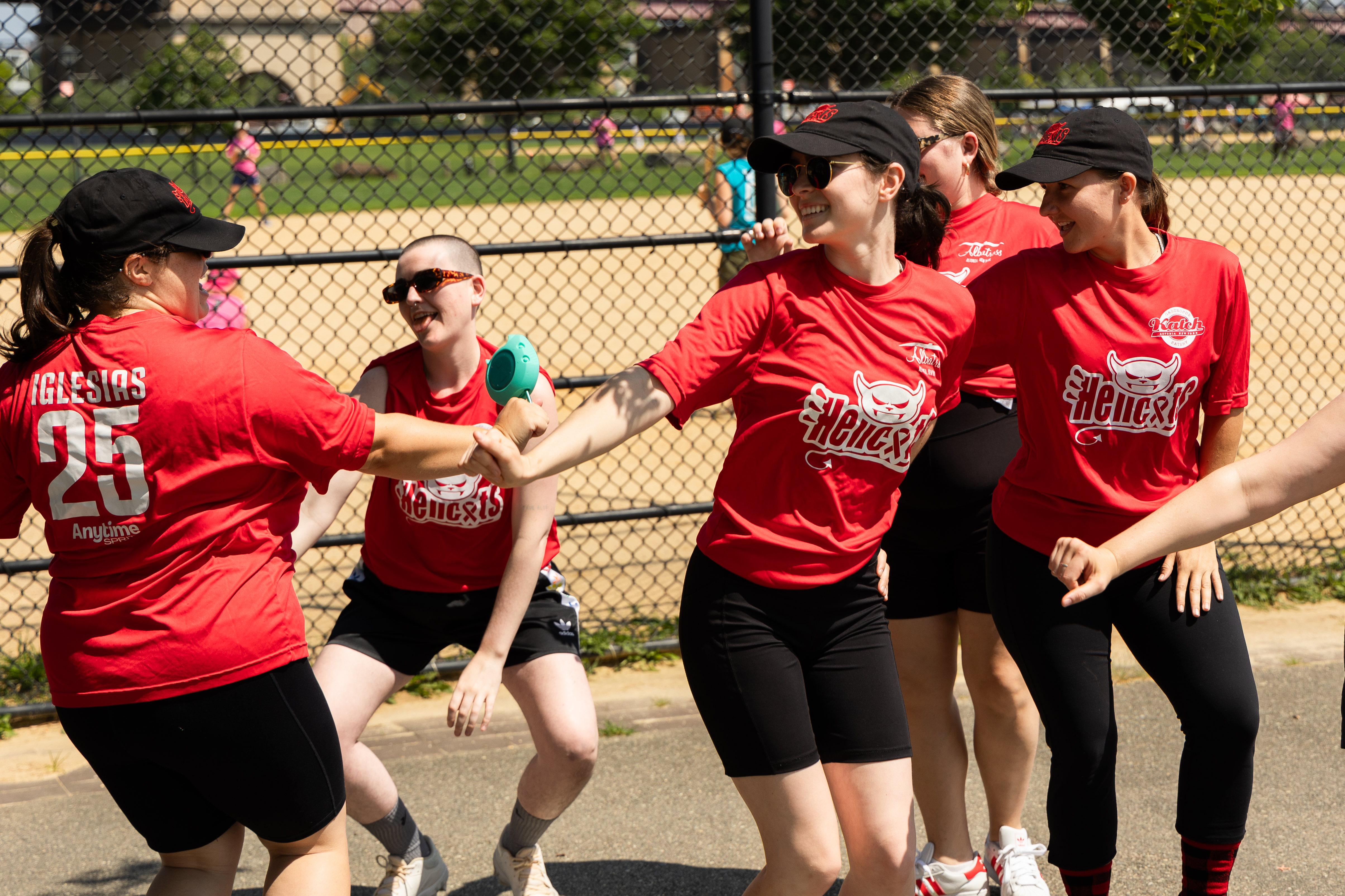 Team Hellcats doing the Apple dance 