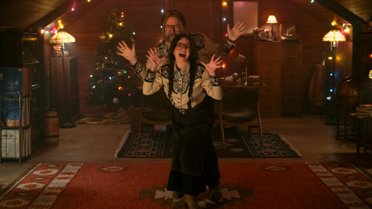 The Umbrella Academy gene and jean played by Nick Offerman and Megan Mullally