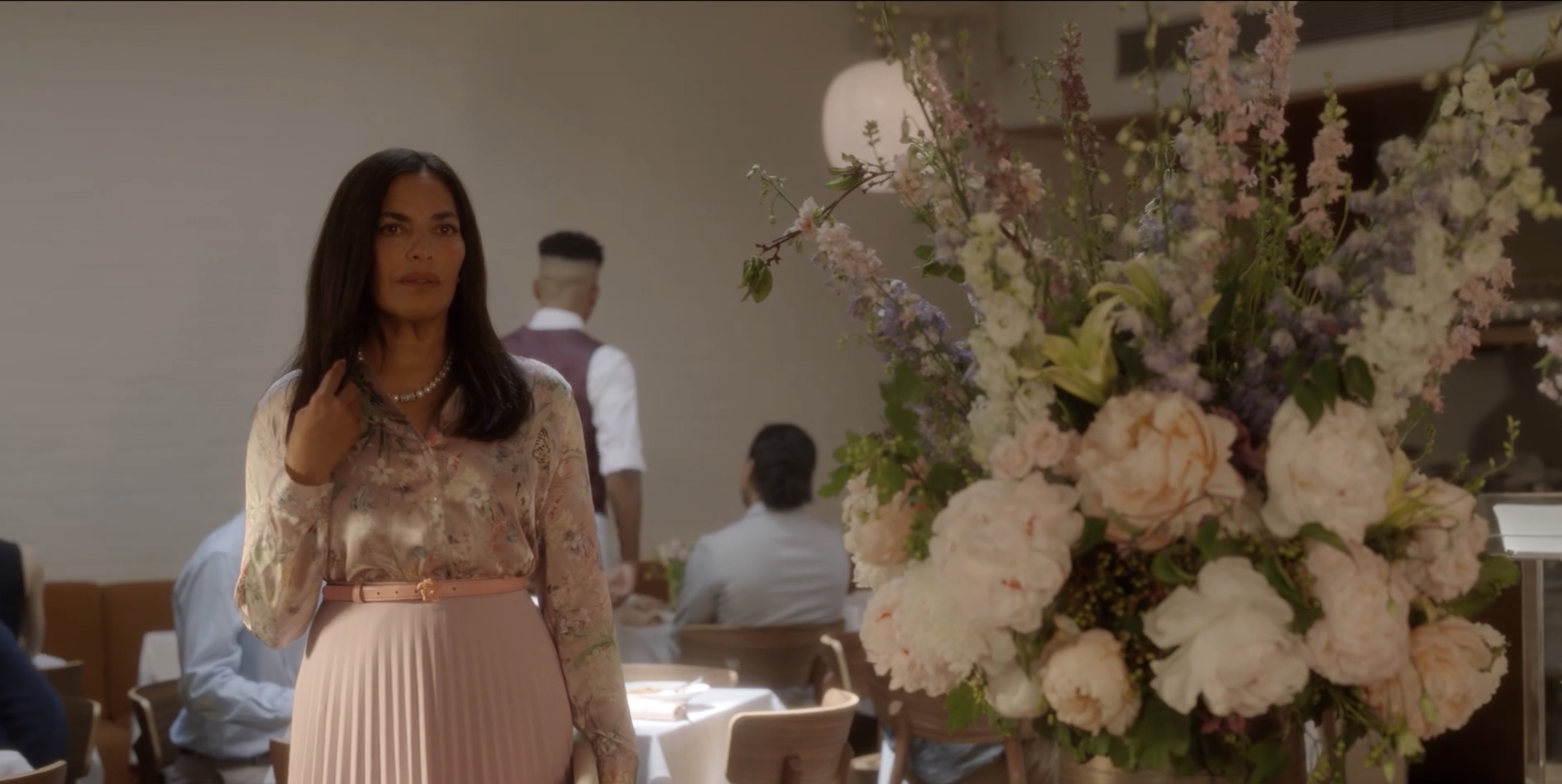 seema walking in to a restaurant