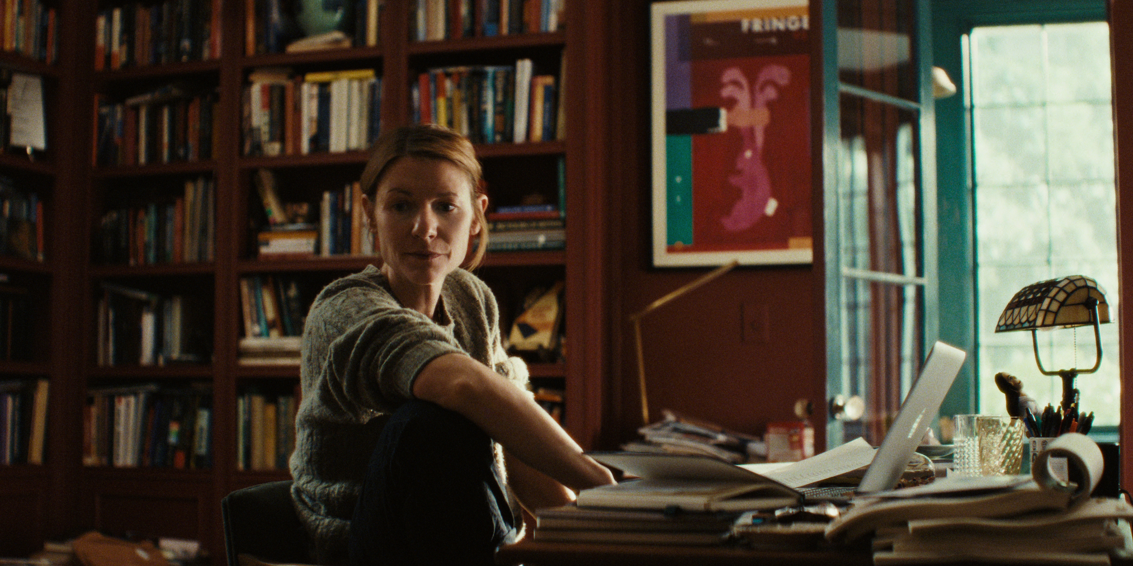 THE BEAST IN ME. Claire Danes as Aggie Wiggs in Episode 101 of The Beast in Me. Cr. Courtesy of Netflix © 2025